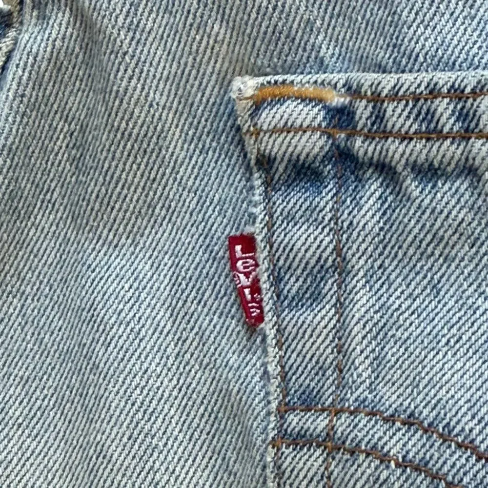 Vintage 90s Levis 560 Thrashed Distressed Jeans 36x32 Made‎ in Canada Grunge
